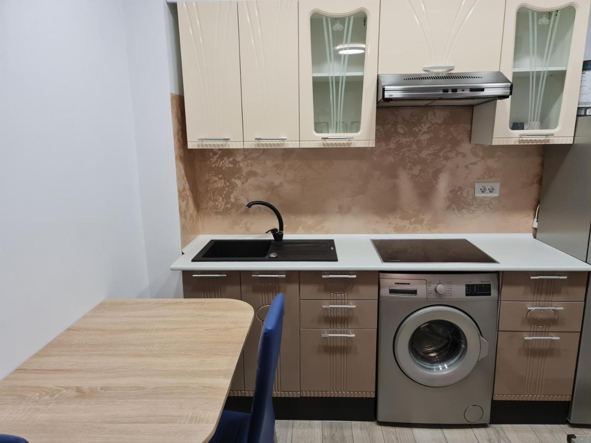 Eva Apartament Apartment Galati Bagian luar foto